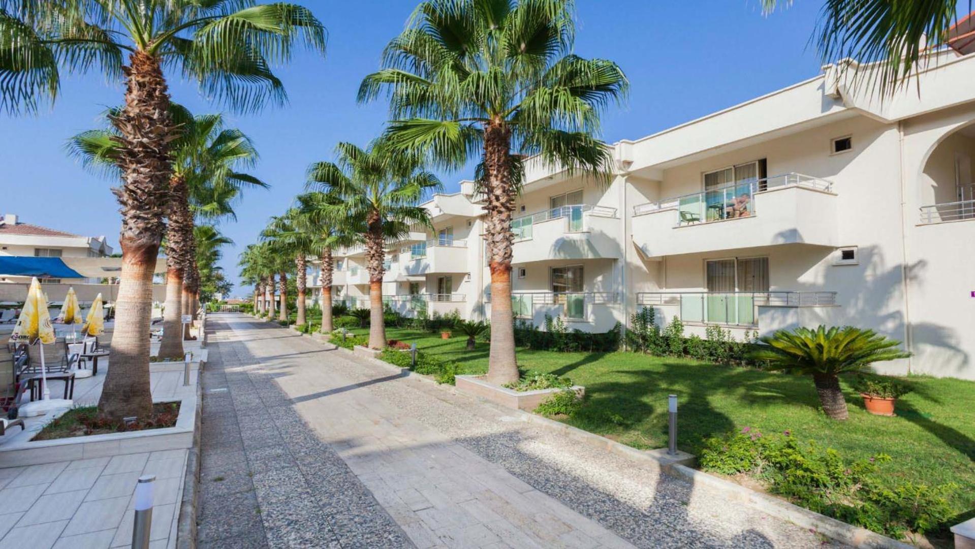 Dream Family Club Hotel Side Exterior foto